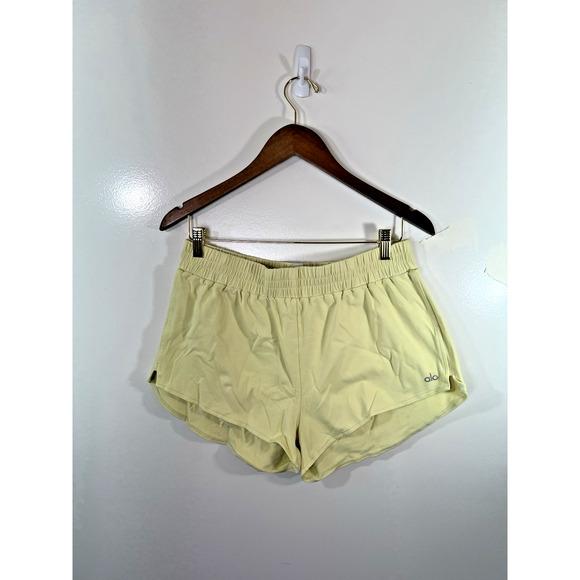 ALO Yoga Women’s Running Shorts Size L Yellow Athletic Active Gym Workout Tennis - Picture 1 of 6